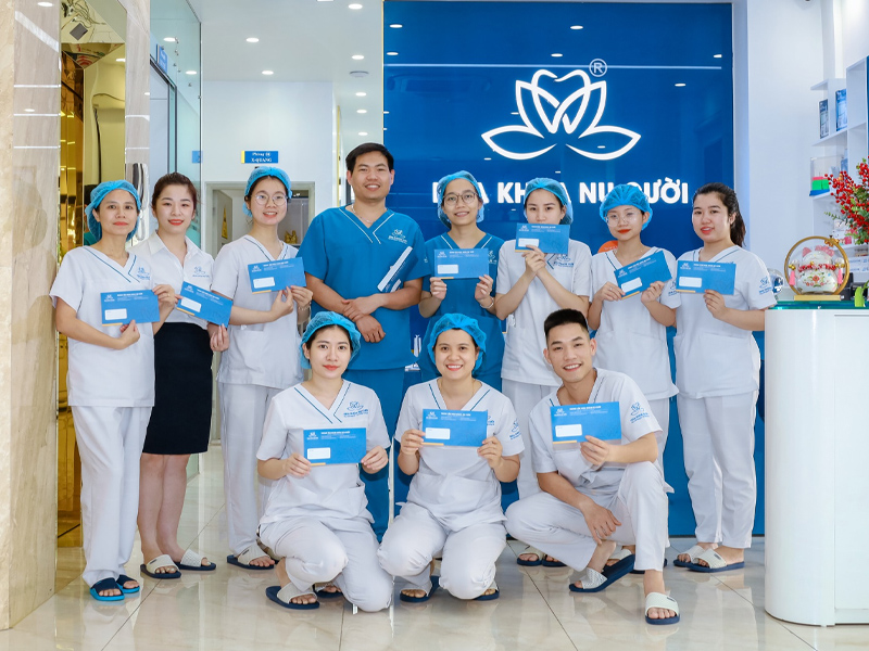 Nha khoa sở hữu đội ngũ Bác sĩ tốt nghiệp từ các trường Y dược nổi tiếng ở cả Việt Nam và nước ngoài
