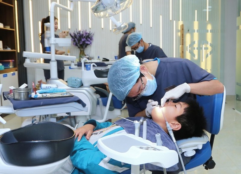 Chăm sóc sức khỏe răng miệng tại Nha khoa Quốc tế Á Châu