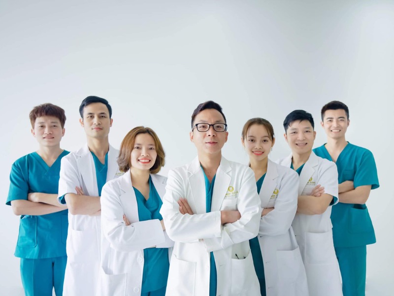 Nha khoa Đông Á hội tụ đội ngũ bác sĩ giỏi, tay nghề cao và chuyên môn vững vàng 