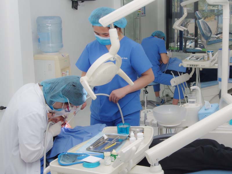 Nha khoa Dr.Smile là một trong những nha khoa giá rẻ, chất lượng tốt tại Hà Nội
