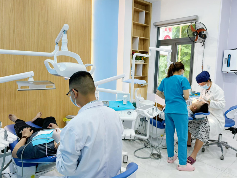 Quy trình niềng răng tuân thủ đúng quy định của Bộ Y tế, được giám sát bởi các chuyên gia giỏi