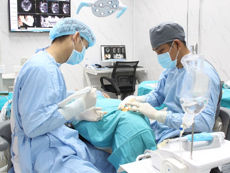 Nha khoa Trồng răng Sài Gòn tuân thủ đúng quy trình chuẩn Y khoa
