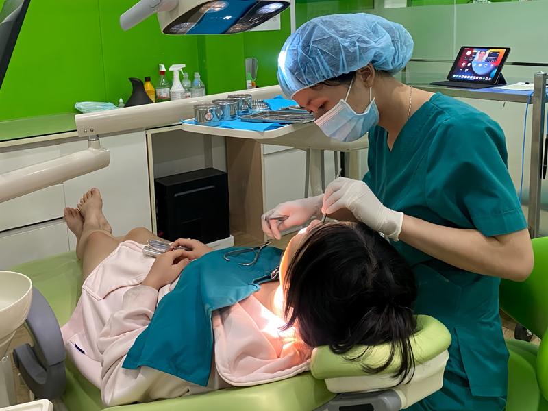 Nha khoa Đà Nẵng Implant cung cấp đa dạng dịch vụ chăm sóc sức khỏe răng miệng