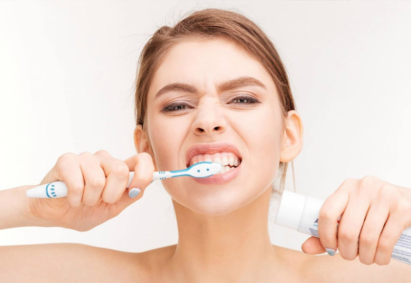 Chăm sóc răng miệng đúng cách cũng rút ngắn được thời gian điều trị