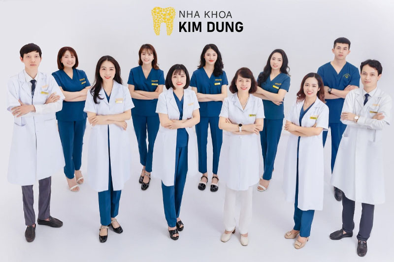 Các y bác sĩ của Nha khoa Kim Dung giỏi về chuyên môn, dày dặn kinh nghiệm
