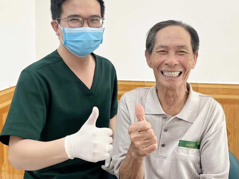 Nha khoa bác sĩ Hoàng Nhật cung cấp dịch vụ chăm sóc răng miệng chất lượng cho khách hàng