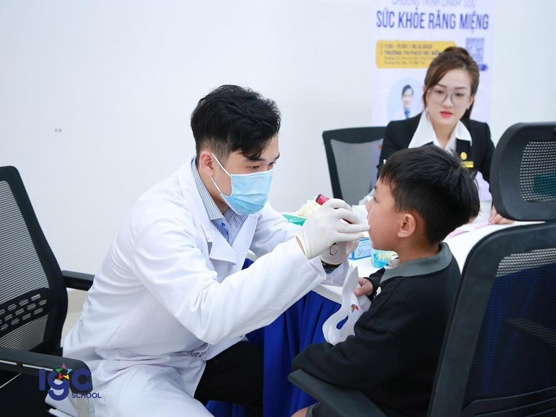 Nha khoa Sài Gòn chuyên về chăm sóc răng miệng trẻ em